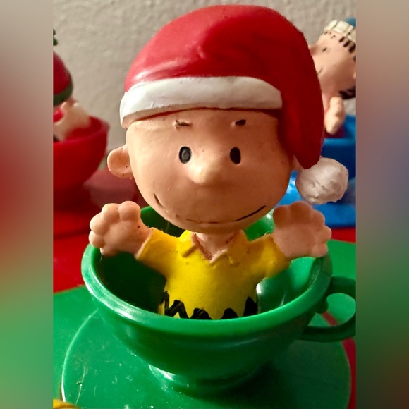 Vintage Gemmy Peanuts Gang Spinning Musical Christmas Teacups Ride/10 Songs - Picture 12 of 12